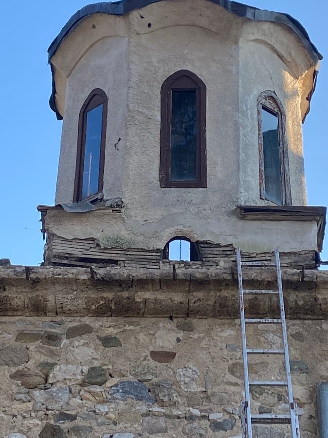 Жители на асеновградско село спасяват със собствени средства 140-годишен храм